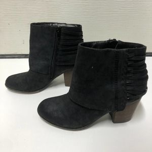 Fergalicious Taranto bootie EUC size 8.5 3" heel